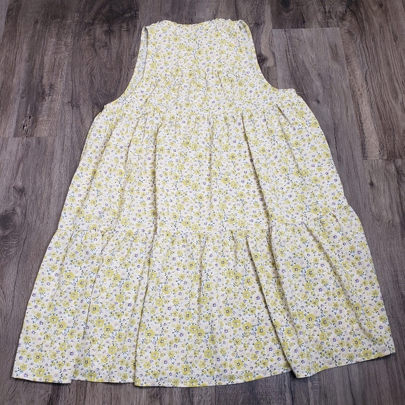 Storia Women's Medium Floral Sundress Loose Flowy Ruffle Detail Sleeveless Tier - Picture 2 of 11